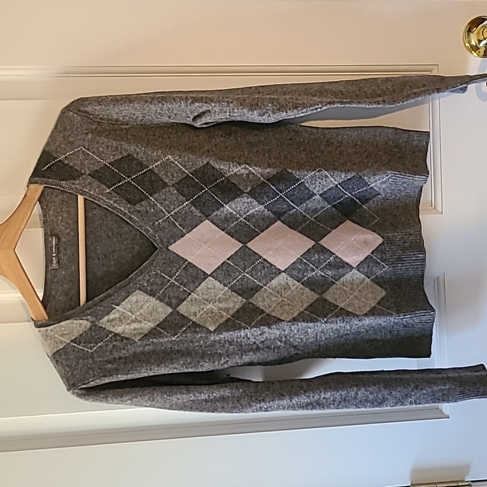 apt. 9 Cashmere sweater
